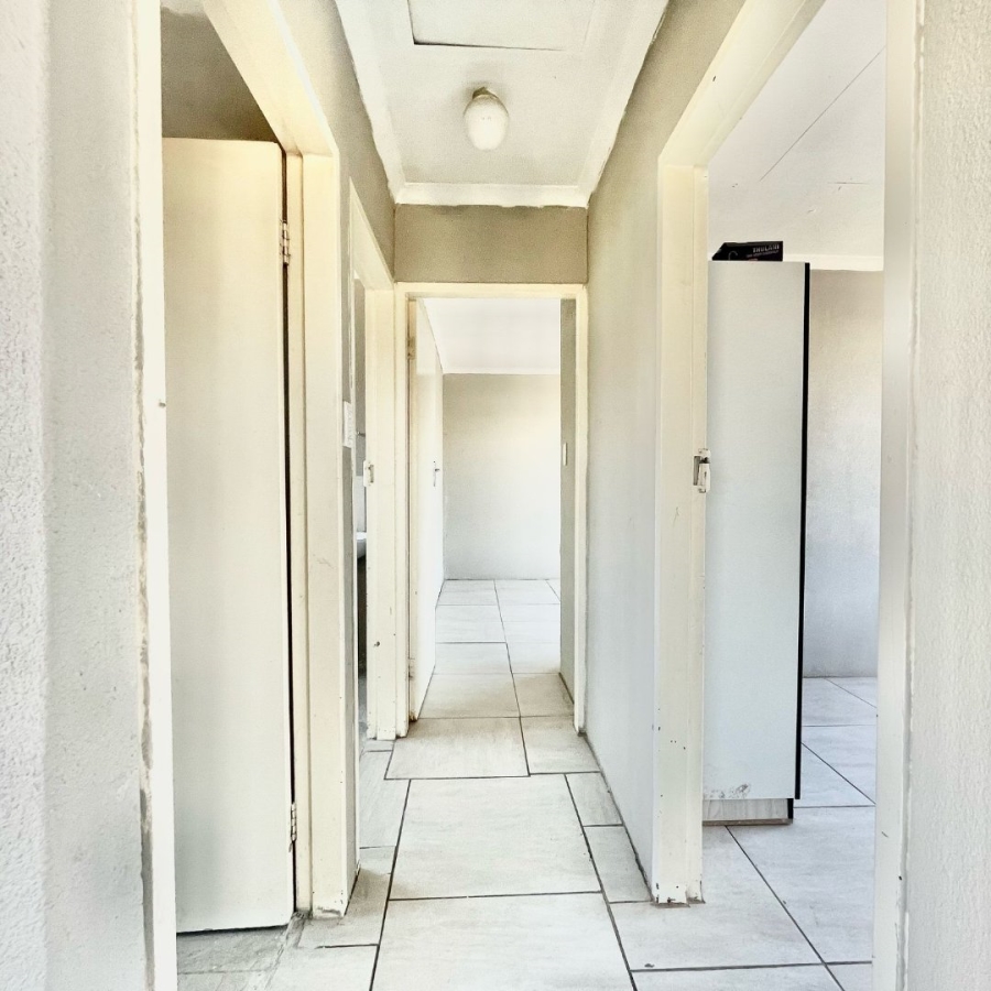 2 Bedroom Property for Sale in Harry Gwala Free State
